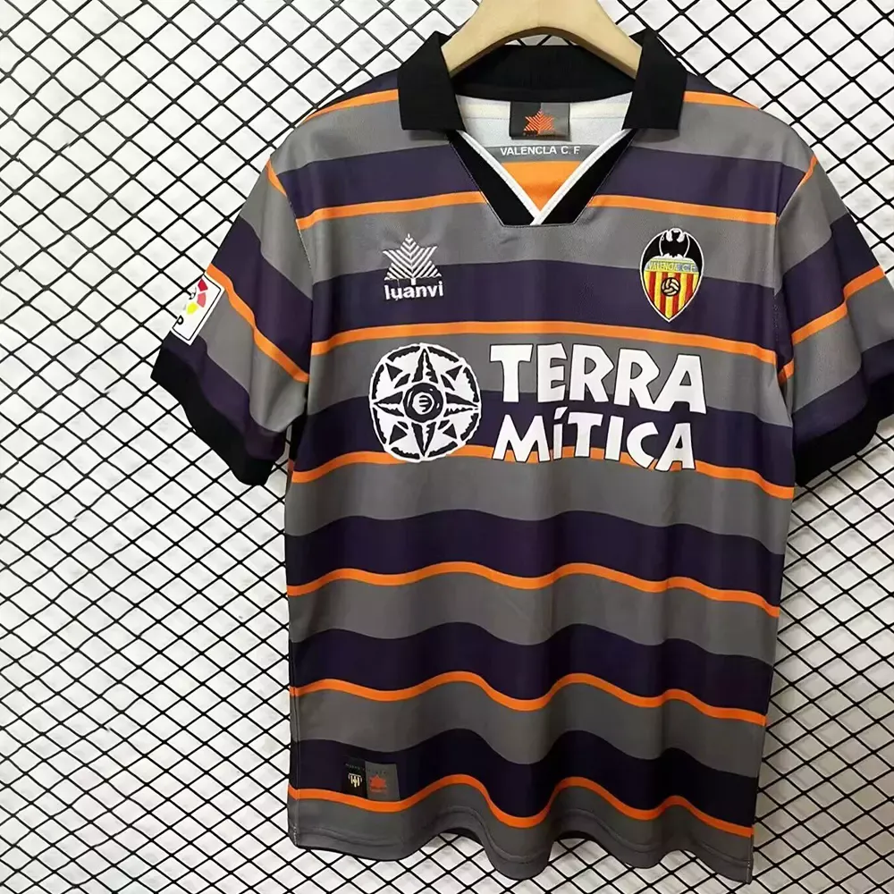 Valencia Shirt 1999-00 Away – Retro Footb...